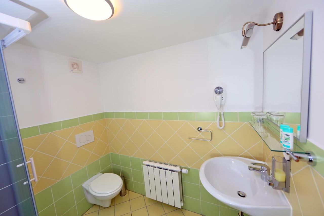 Bed and Breakfast Sobe Grabar Ptuj Esterno foto