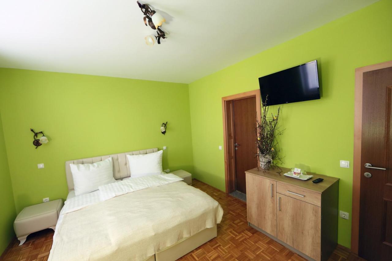 Bed and Breakfast Sobe Grabar Ptuj Esterno foto